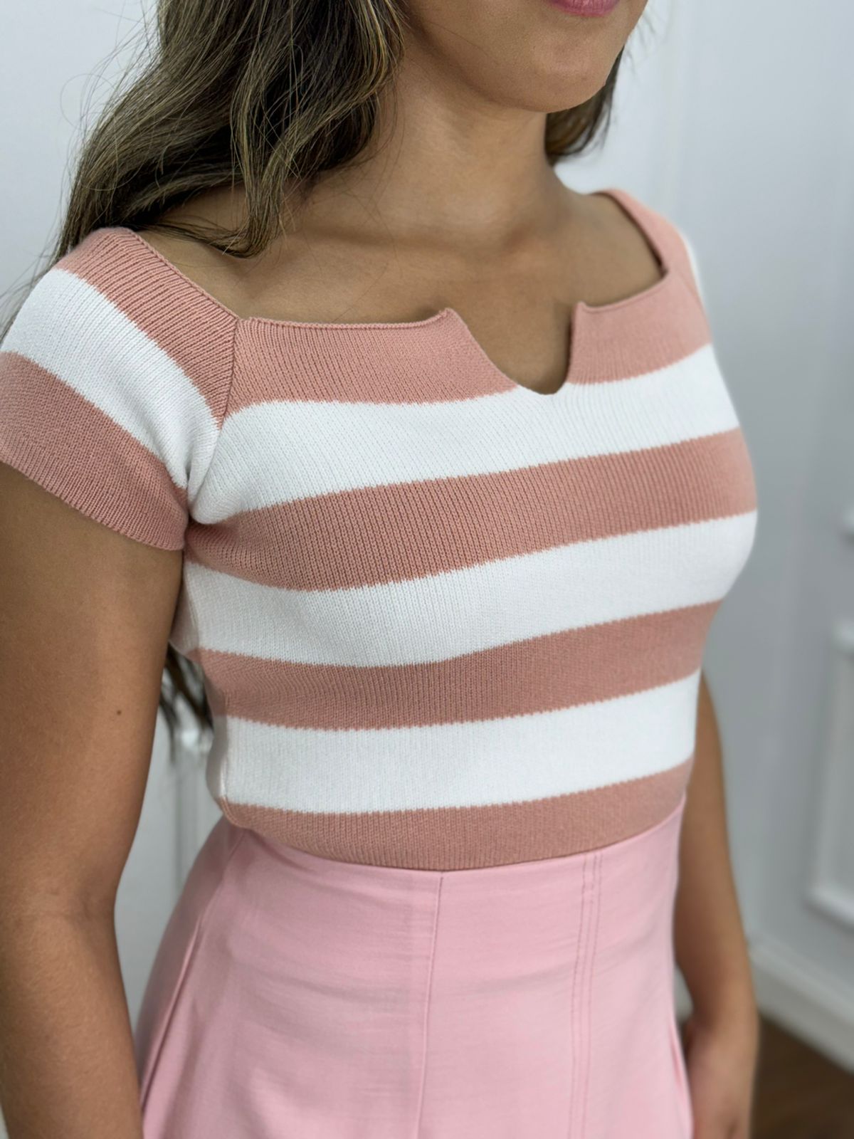 BLUSA TRICOT LISTRADA DECOTE V